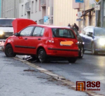 Střet dvou osobních automobilů v ulici Liberecká v Jablonci