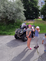 Děti z příměstského tábora navštívily policisty ve Mšeně