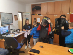 Děti z příměstského tábora navštívily policisty ve Mšeně