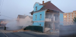 Zborcený dvoupodlažní rodinný dům v Liberci museli hasiči úplně zbourat