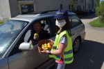 Děti při preventivní akci rozdávaly řidičům jablka i citrony
