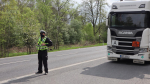 Policisté kontrolovali pravidla silničního provozu spojená s autobusovou a nákladní dopravou