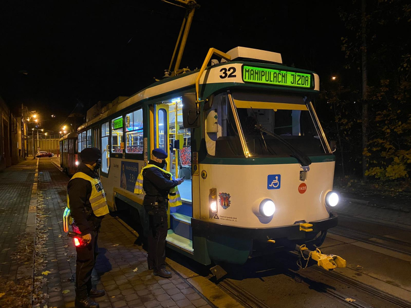 Kontroly řidičů tramvají a autobusů v Libereckém kraji<br />Autor: Archiv Policie ČR