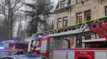 Zásah hasičů při požáru výškové budovy v Jablonci nad Nisou v ulici Saskova
