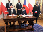 Hejtman Libereckého kraje a maršálek Dolnoslezského vojvodství při podpisu