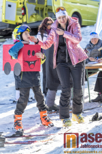Rej masek ve skiareálu Pionýrka v Tanvaldě