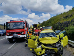 Dopravní nehoda dvou osobních aut na komunikaci I/14 v Jablonci nad Nisou, části Lukášov