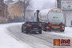 VIDEO: Nečekaný sníh zkomplikoval 11. března dopravu