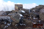 Vandalové zničili kamenný pomník u rozhledny Štěpánka