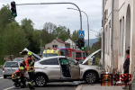 V jablonecké ulici Pražská narazilo auto do domu