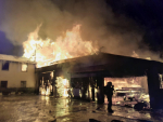 Noční požár pily v Lučanech nad Nisou