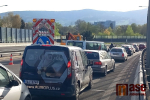 Dopravní situace v Rochlicích u Liberce krátce po nehodě
