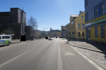 Střet auta s motocyklistou na jablonecké křižovatce