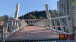 Pokládání nové lávky 29. dubna 2025