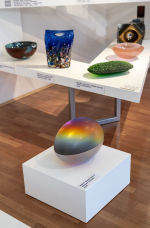 Duhové vejce Václava Ciglera v expozici jabloneckého muzea