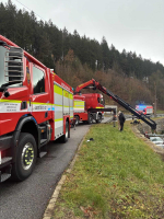 Záchrana auta z řeky Nisy v Proseči nad Nisou