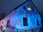 Zásah hasičů požáru v rodinném domě v Rychnově u Jablonce nad Nisou