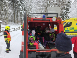 Vyproštění autobusu a zajištění náhradní dopravy dětí v Janově nad Nisou