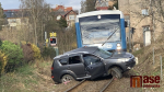 Srážka vlaku s osobním automobilem v Jablonci nad Nisou