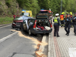 Srážka dvou osobních aut ve Velkých Hamrech