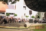 Koncert Sandora Mestera na letní scéně jabloneckého Eurocentra