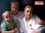Rodina Volavkova s novou členkou rodiny. Malá Leontýnka přišla na svět 12. července 2011.